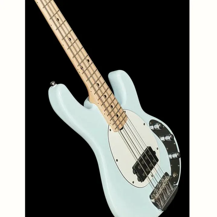 Il basso Sterling by Music Man StingRay SS4 MN Daphne Blue – Test, Recensioni e Confronto