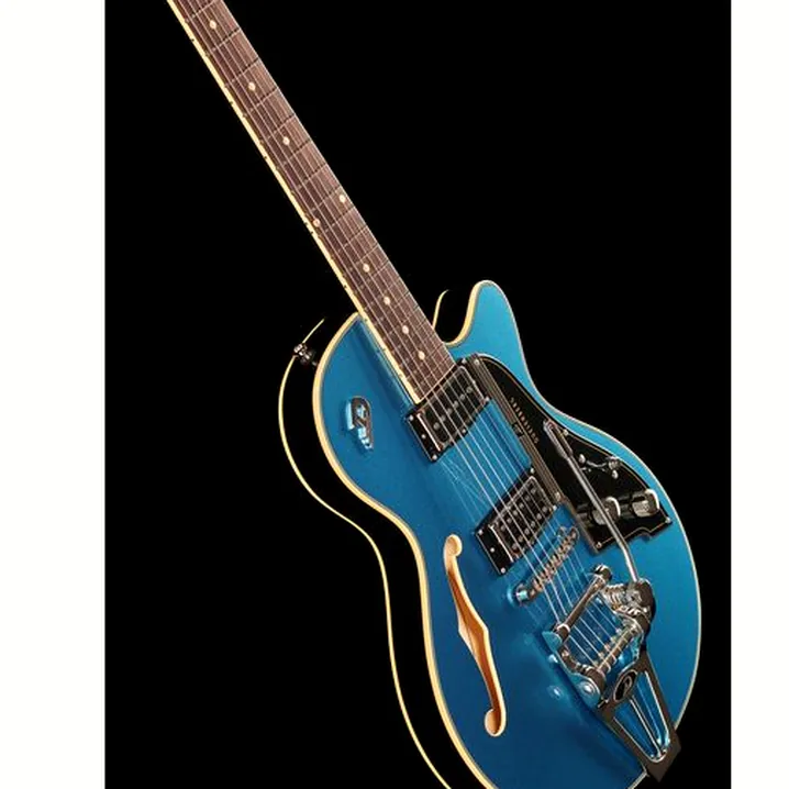 Recensione della chitarra Duesenberg Starplayer III Catalina Blue
