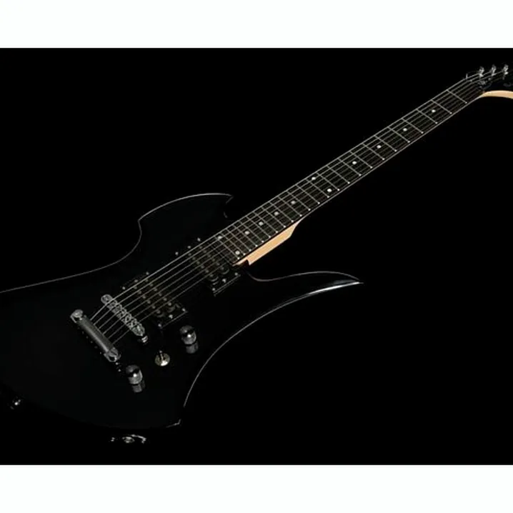 Recensione della chitarra Harley Benton MB-20BK Rock Series