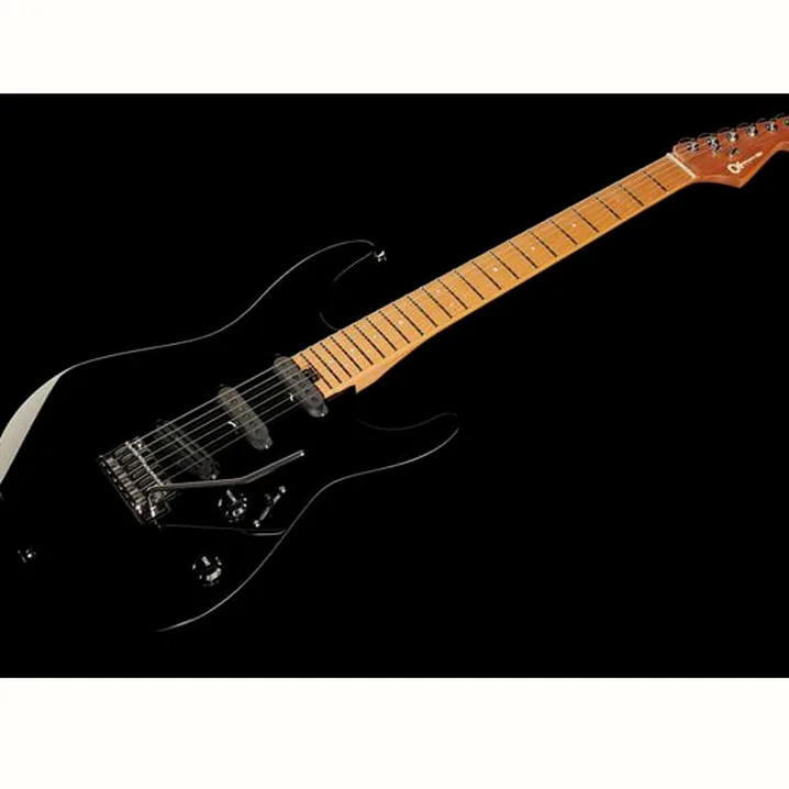 Recensione e prova della chitarra Charvel Pro-Mod DK22 SSS 2PT Black