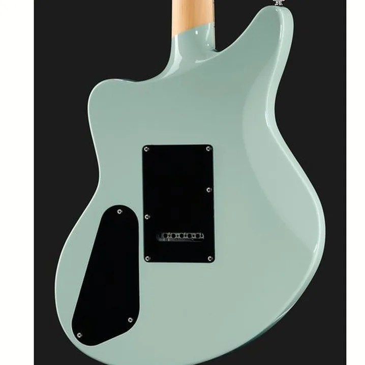 Recensione e prova della chitarra DAngelico Premier Bedford SkyBlue