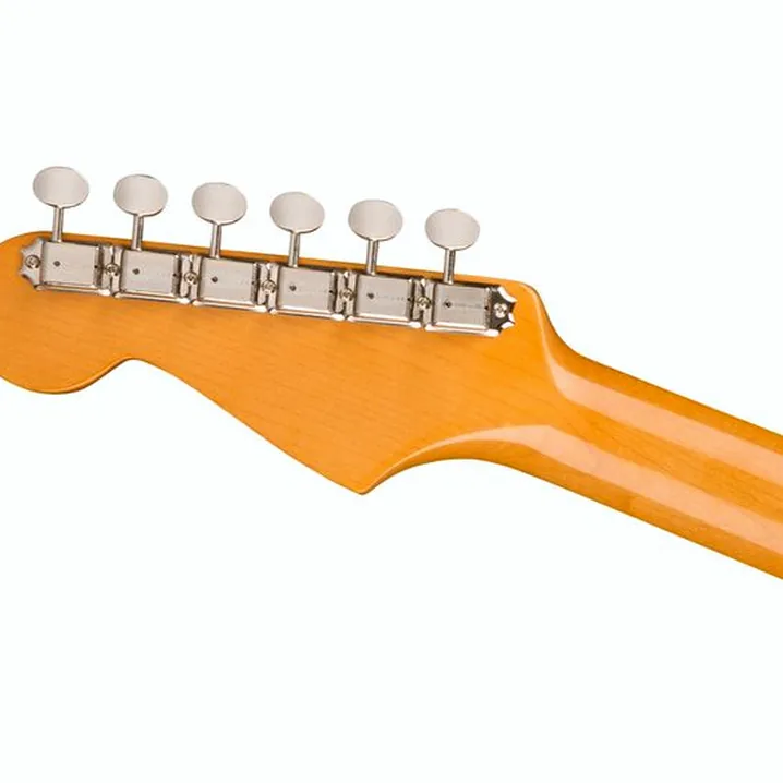Recensione e prova della chitarra elettrica Fender AV II 61 STRAT RW WT3TB
