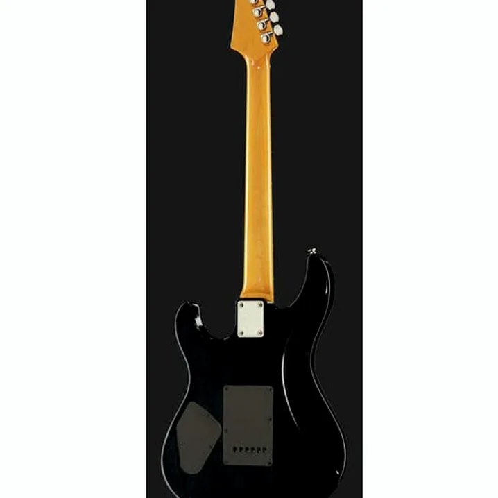 Recensione e prova della chitarra elettrica Yamaha Pacifica 612V II FM TBL