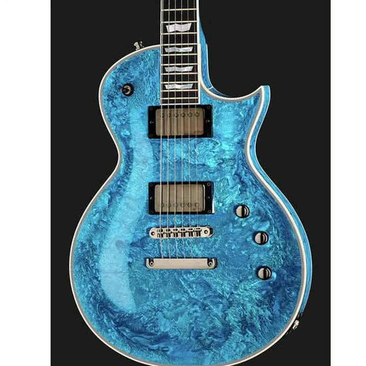 Recensione e prova della chitarra ESP Eclipse Custom BLM