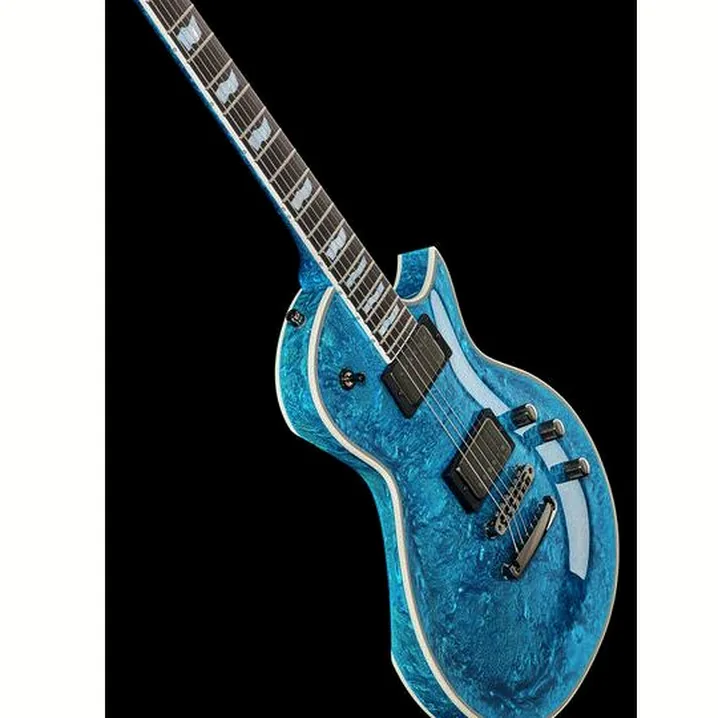 Recensione e prova della chitarra ESP Eclipse Custom BLM