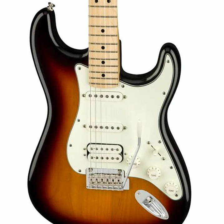 Recensione e prova della chitarra Fender Player Series Strat HSS MN 3TS