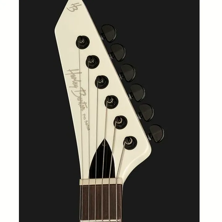 Recensione e prova della chitarra Harley Benton EX-84 LH Modern EMG VW