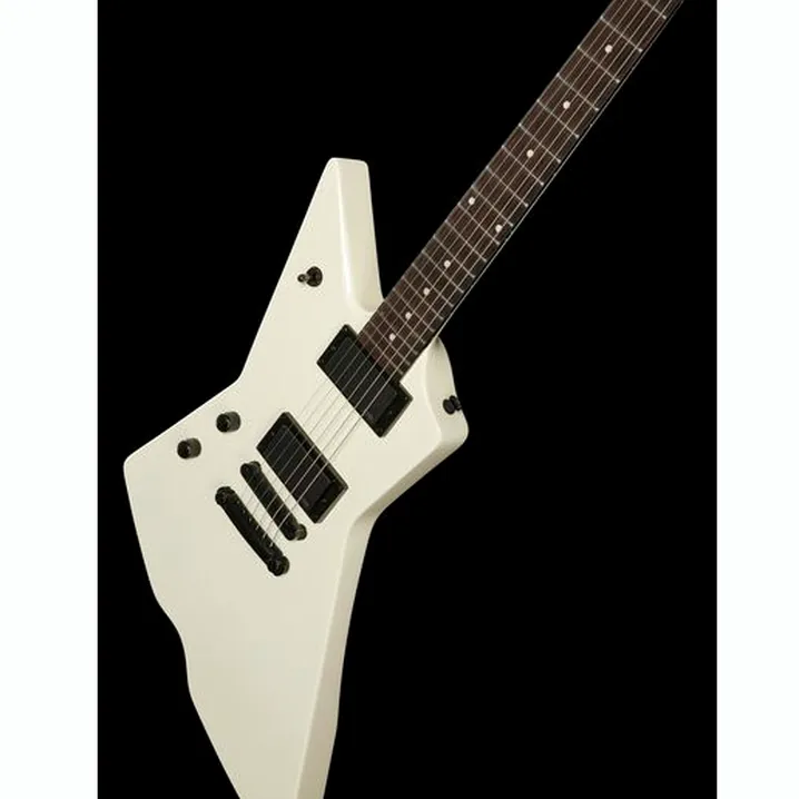 Recensione e prova della chitarra Harley Benton EX-84 LH Modern EMG VW