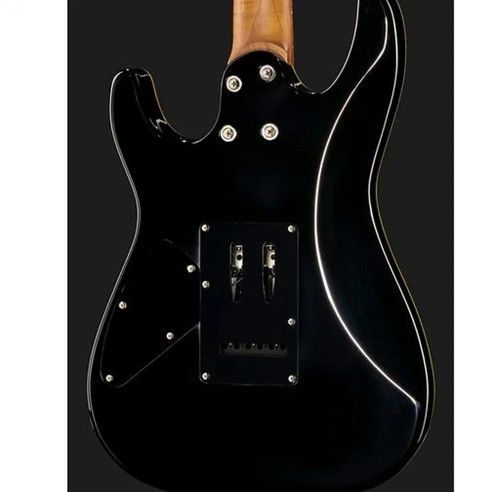 Recensione e prova della chitarra Harley Benton Fusion-III HSH Roasted FCH