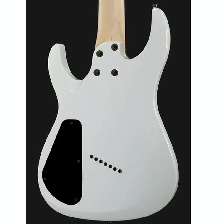 Recensione e prova della chitarra Harley Benton R-457MN WH MultiScale