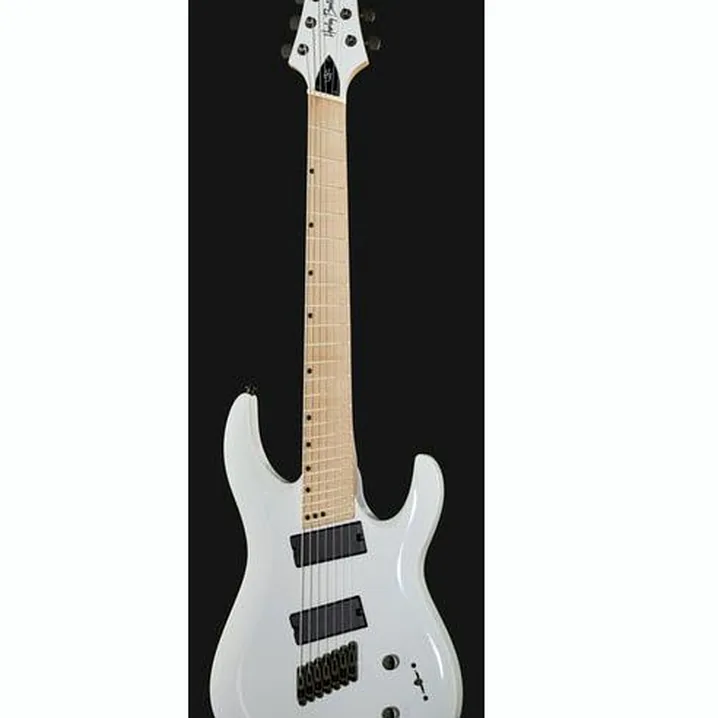 Recensione e prova della chitarra Harley Benton R-457MN WH MultiScale