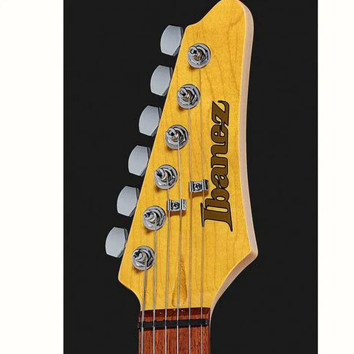 Recensione e prova della chitarra Ibanez AZES31-IV