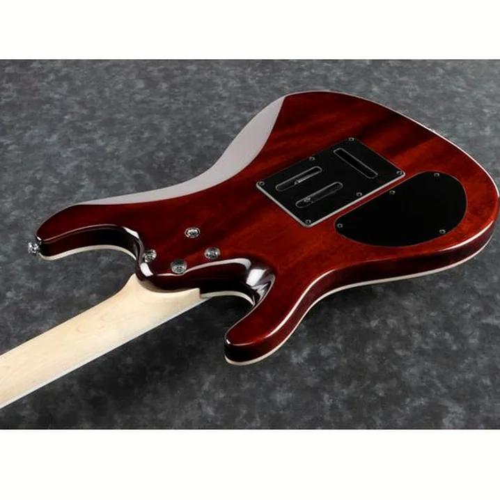Recensione e prova della chitarra Ibanez SA360NQM-BMG