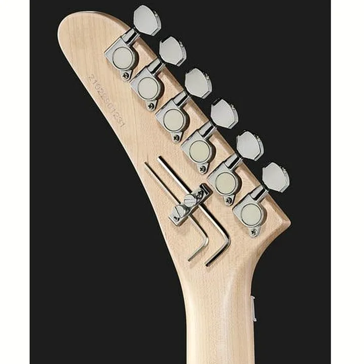 Recensione e prova della chitarra Kramer Guitars Hot Rod Baretta Blue Sparkle