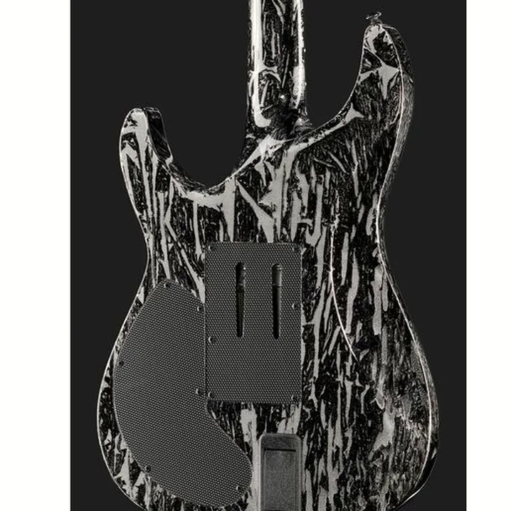 Recensione e prova della chitarra Schecter C-1 FR S Silver Mountain