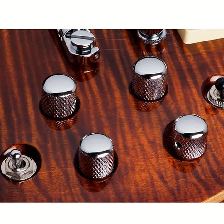 Recensione e prova della chitarra Schecter Retro C-1 E/A Cat’s Eye