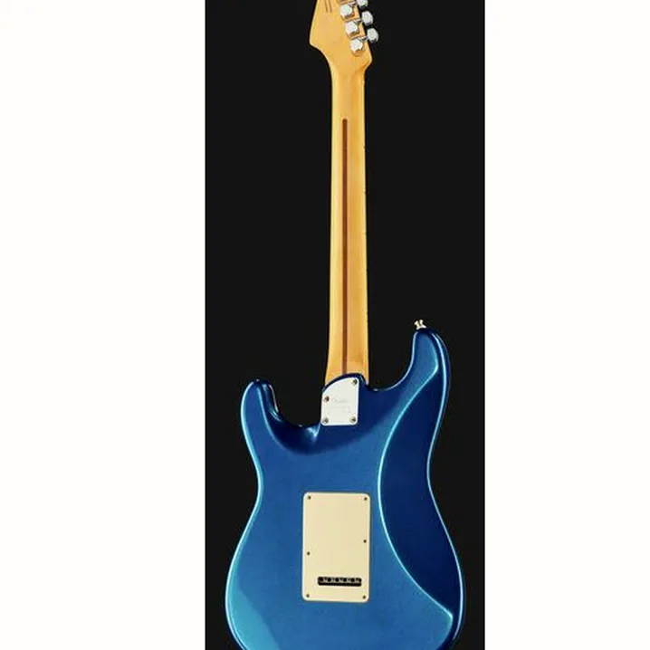 Recensione e Test Chitarra Elettrica Fender AM Ultra Strat MN Cobra Blue