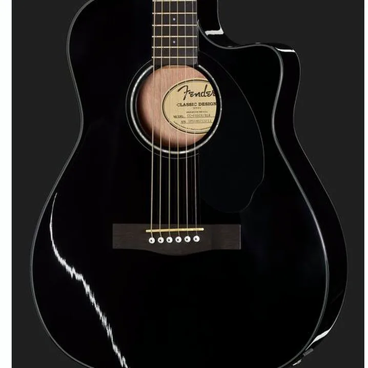 Recensione e Test Chitarra Elettrica Fender CC-60SCE Blk WN m/Bag