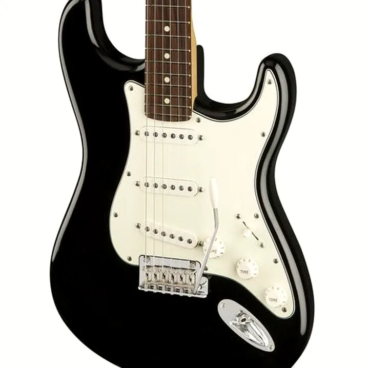 Recensione e Test Chitarra Elettrica Fender Player Series Strat PF BLK