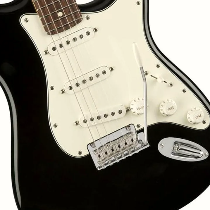 Recensione e Test Chitarra Elettrica Fender Player Series Strat PF BLK