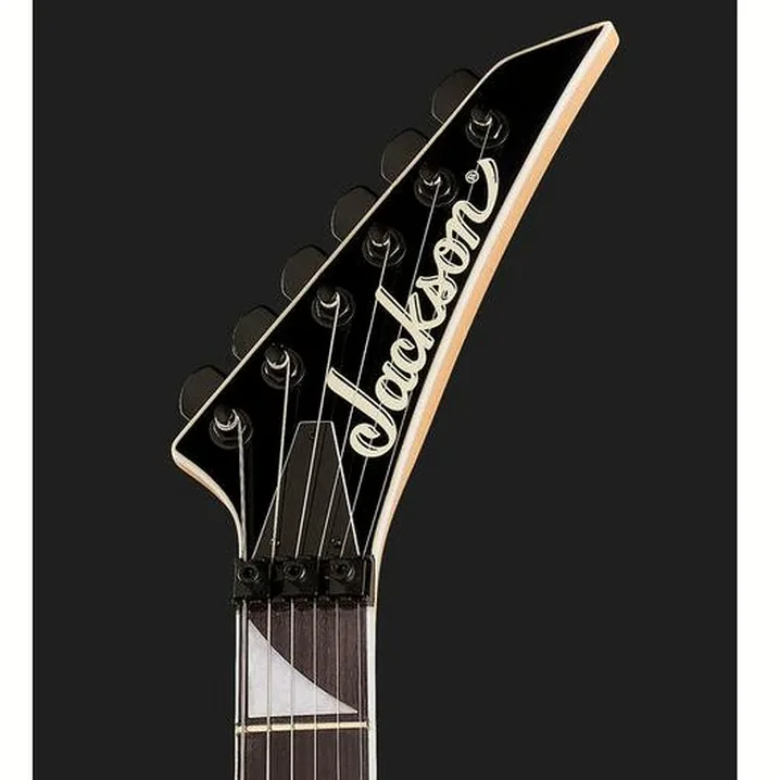 Recensione e Test Chitarra Elettrica Jackson JS32 King V WH AH