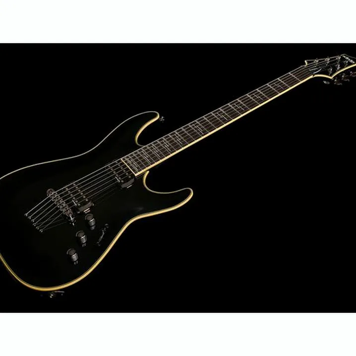 Recensione e Test Chitarra Elettrica Schecter C-1 Blackjack Gloss Black
