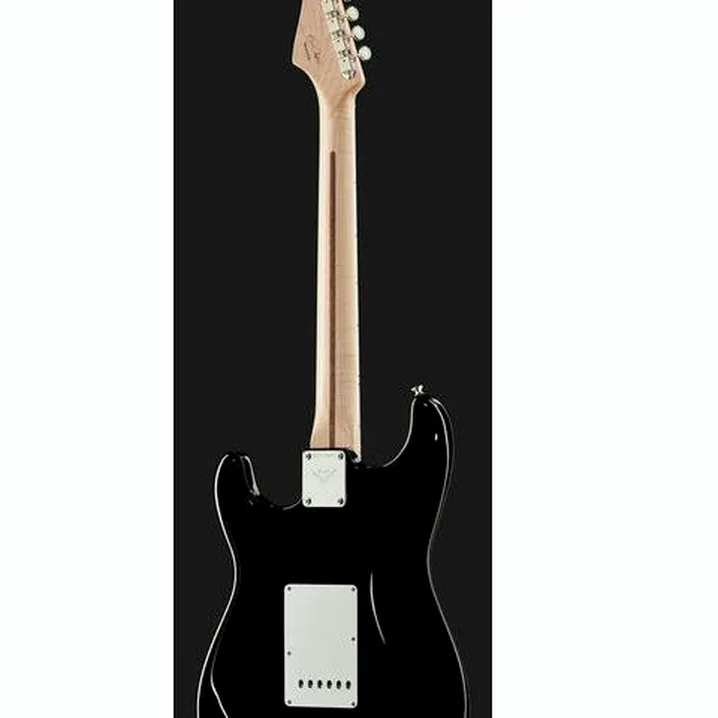 Recensione e Test della chitarra elettrica Fender Clapton Black AAA BLK MBTK