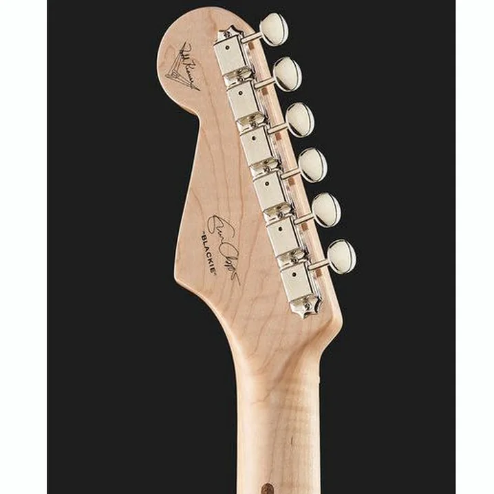 Recensione e Test della chitarra elettrica Fender Clapton Black AAA BLK MBTK
