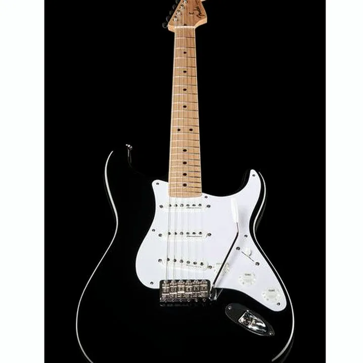 Recensione e Test della chitarra elettrica Fender Clapton Black AAA BLK MBTK