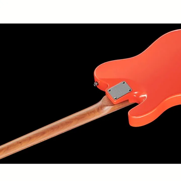 Recensione e Test della chitarra elettrica Larry Carlton T7 FR