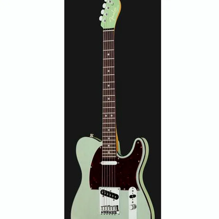 Recensione e Test della chitarra Fender AM Ultra Luxe Tele RW SFG TRN