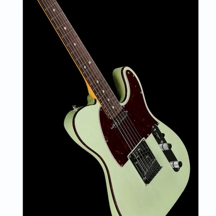Recensione e Test della chitarra Fender AM Ultra Luxe Tele RW SFG TRN
