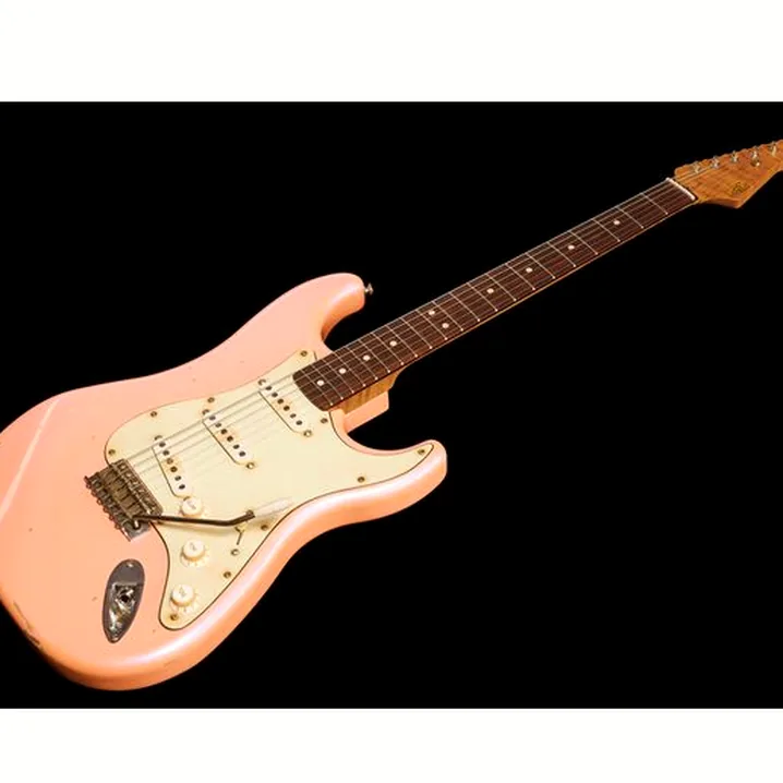 Recensione e Test della chitarra LSL Saticoy RW Ice Pink Med Aged