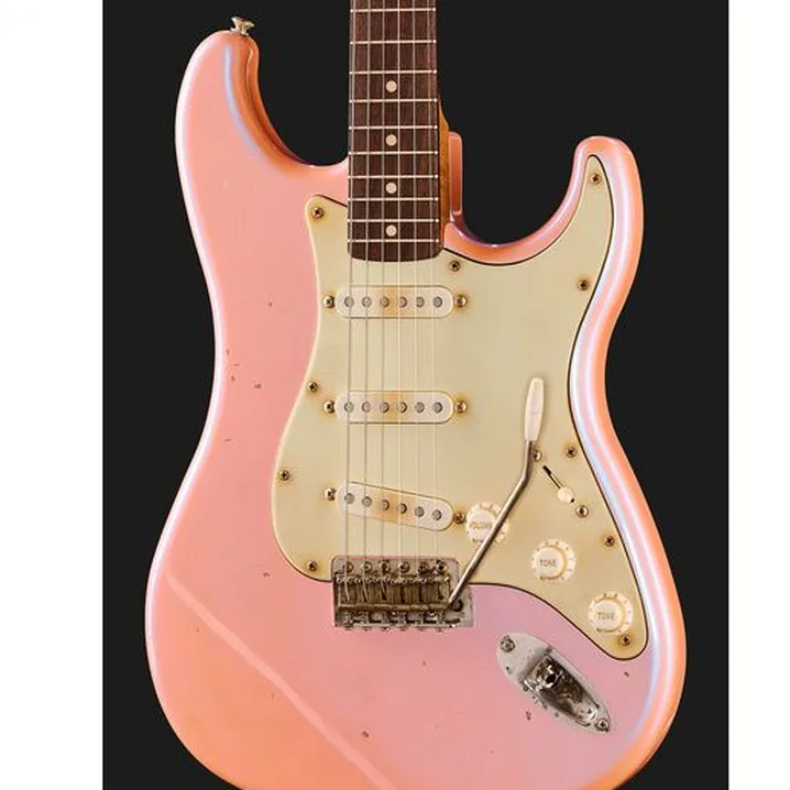 Recensione e Test della chitarra LSL Saticoy RW Ice Pink Med Aged