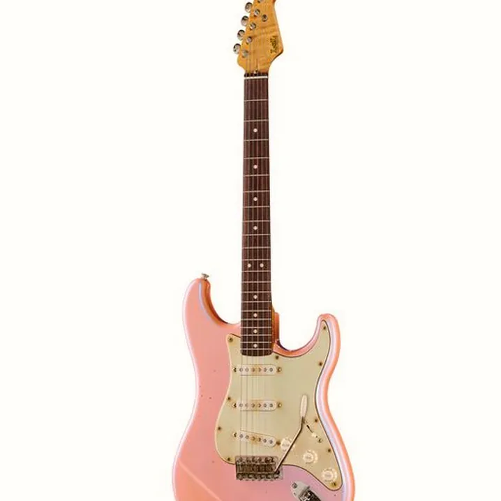 Recensione e Test della chitarra LSL Saticoy RW Ice Pink Med Aged