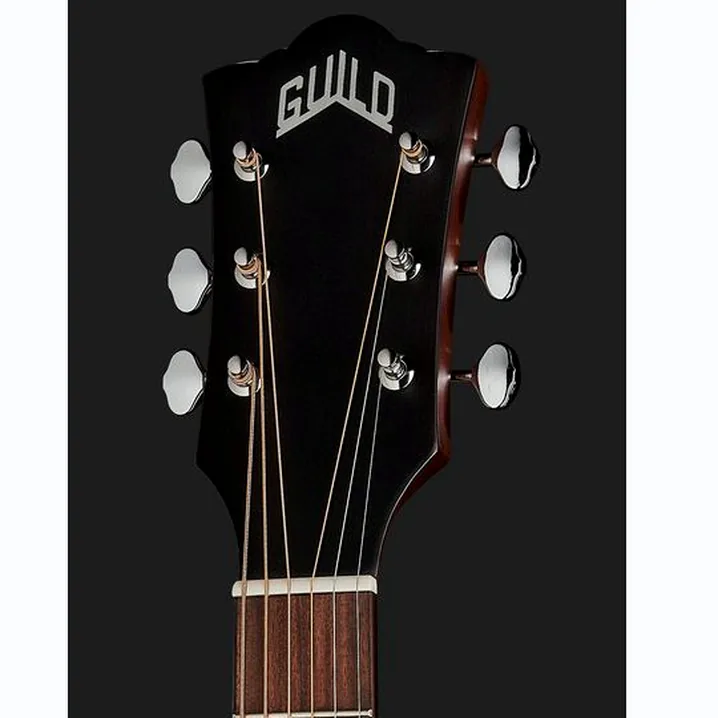 Recensione e Test Guild OM-240CE Satin Oxblood Burst