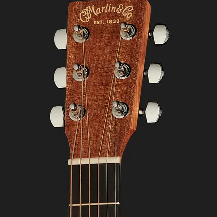 Recensione e Test Martin Guitars 000JR-10E Shawn Mendes