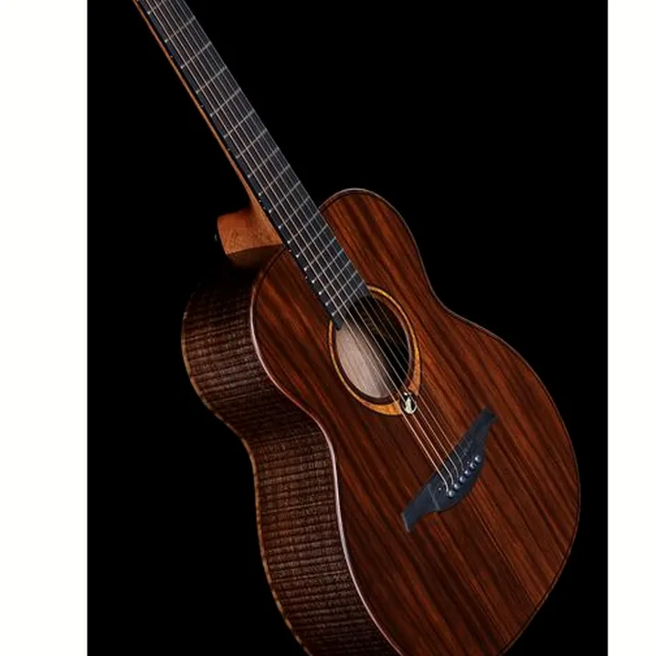 Recensione, Test: LAG Sauvage Travel Guitar