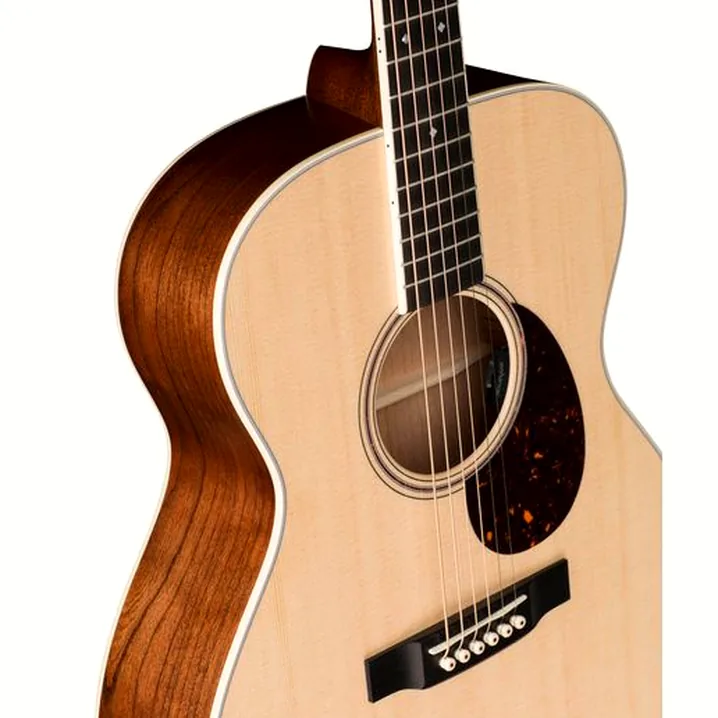 Recensione, Test: Martin Guitars 0ME Cherry