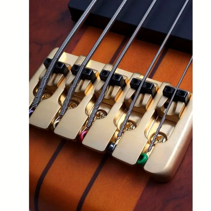 Schecter Stiletto Studio-5 HSN / Recensioni, Test