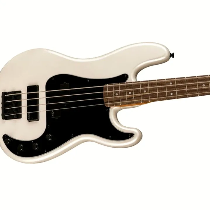Squier Cont P-Bass Pearl White: Test e Recensioni