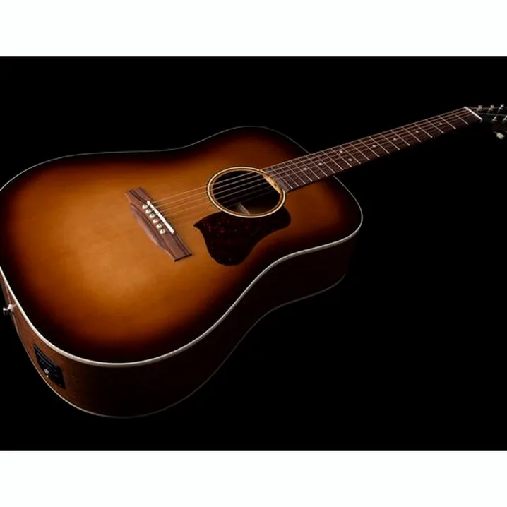Test e Recensione: Art & Lutherie Americana Light Burst GT EQ