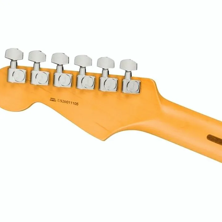 Test e Recensione Chitarra Elettrica Fender AM Pro II Strat HSS OWT