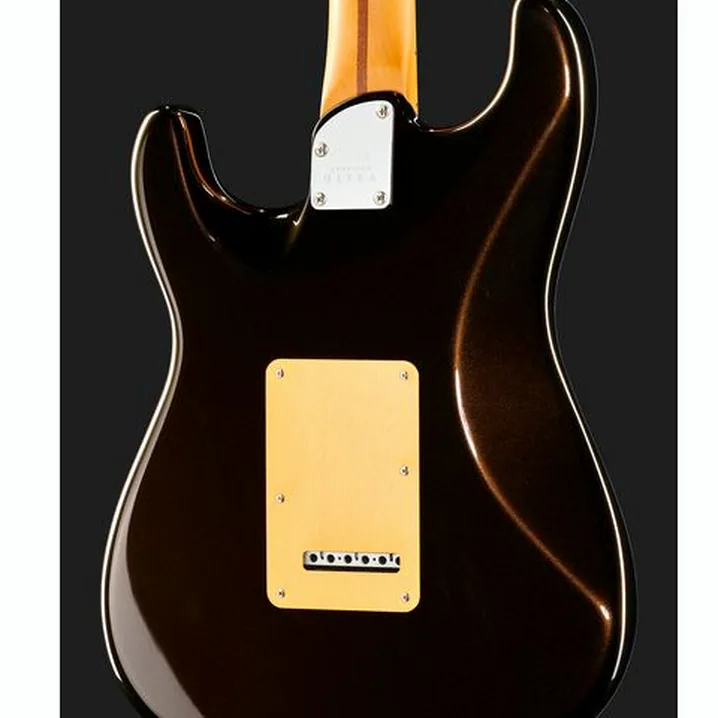 Test e Recensione Chitarra Elettrica Fender AM Ultra Strat MN HSS TexasTea