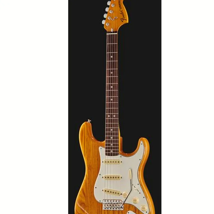 Test e Recensione Chitarra Elettrica Fender AV II 73 STRAT RW AGNAT