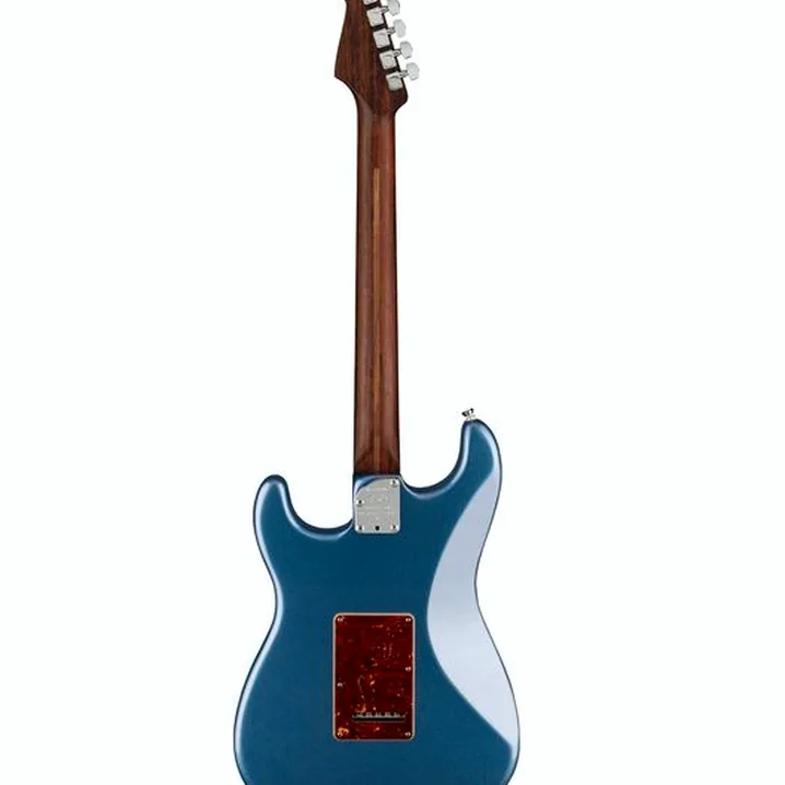 Test e Recensione Chitarra Elettrica Fender LTD AM Pro II Strat RWNeck LPB