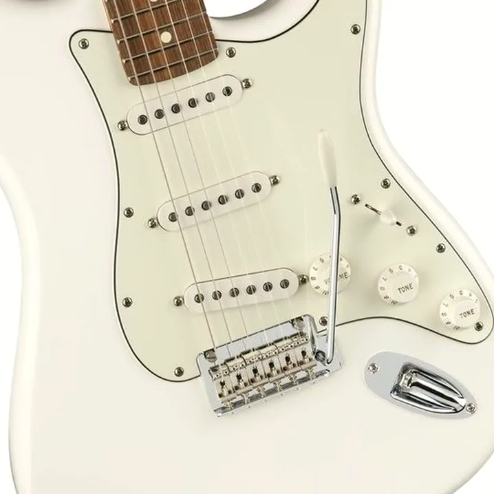 Test e Recensione Chitarra Elettrica Fender Player Series Strat PF PWT
