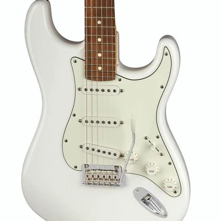 Test e Recensione Chitarra Elettrica Fender Player Series Strat PF PWT
