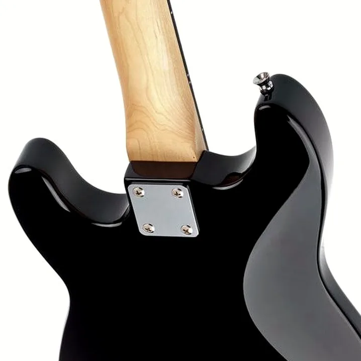 Test e Recensione Chitarra Elettrica Harley Benton ST-Mini BK