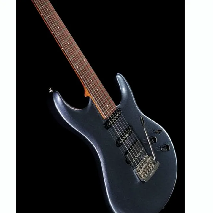 Test e Recensione Chitarra Elettrica Music Man Luke III HSS Bodhi Blue RW
